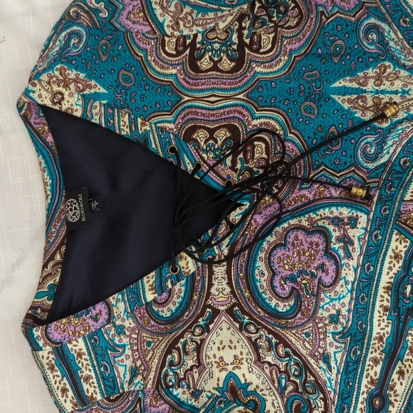 Bobesu Dress, shift dress with tie laces at neck, boho, size small - Picture 3 of 11